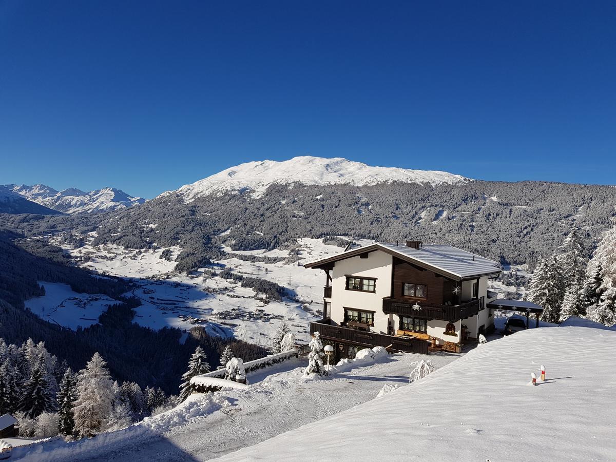 Haus Auer Lägenhet Jerzens Exteriör bild
